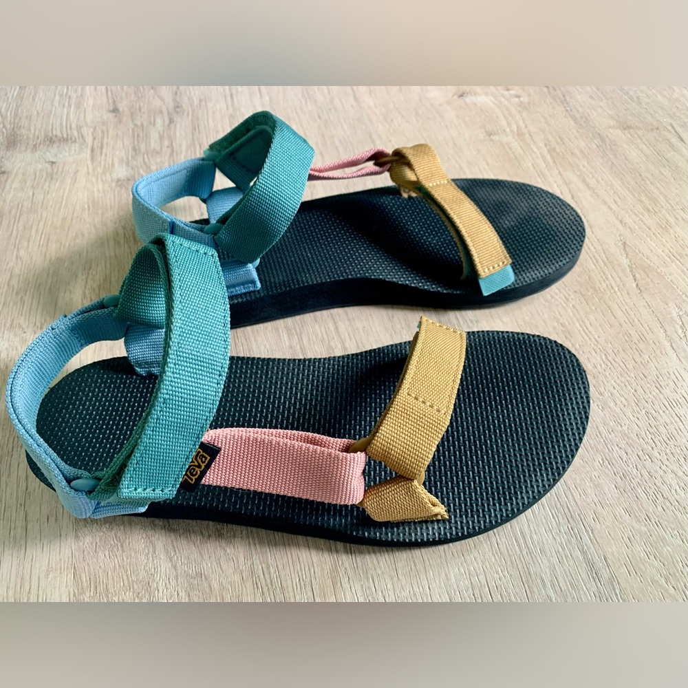 Women’s Original Teva Multicolor Strap Sandals Colorblock sz 8